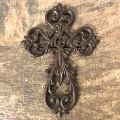 56575 - CAST IRON WALL CROSS